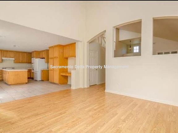 4th image of 3386 Shearwater Dr