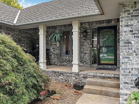 2nd image of 7805 W Quail Run Cir