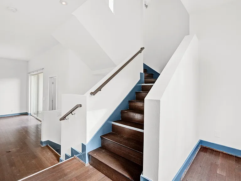 3910 Austin St — Photo 19