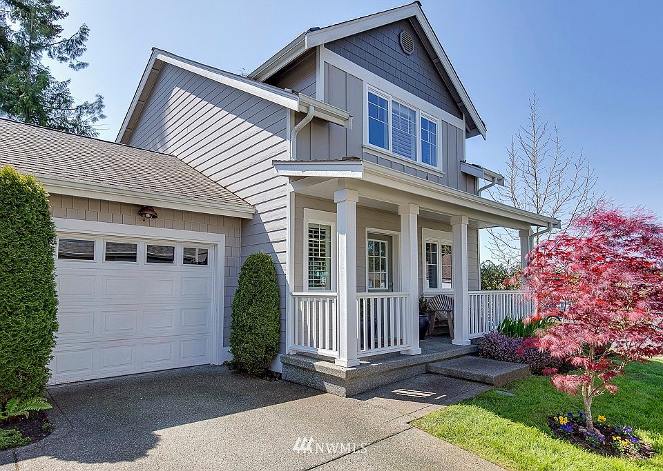 1st image of 703 NE Daylily Lane NE #703