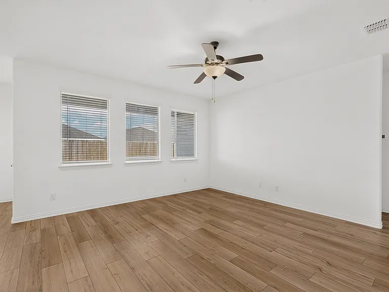 1129 Flameleaf Dr — Photo 30