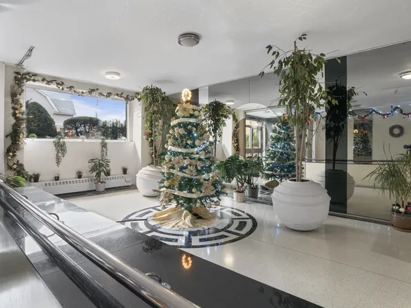 1075 Sheepshead Bay Road image 2 of 32