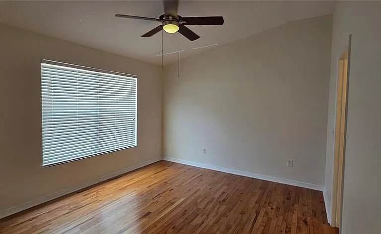 2027 Strathmill Dr — Photo 12