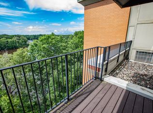 633 Main St NW APT 301, Elk River, MN 55330