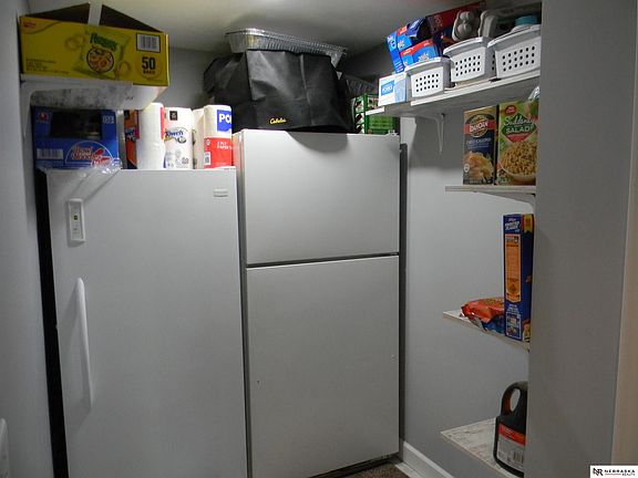 5th image of 14904 Josephine St