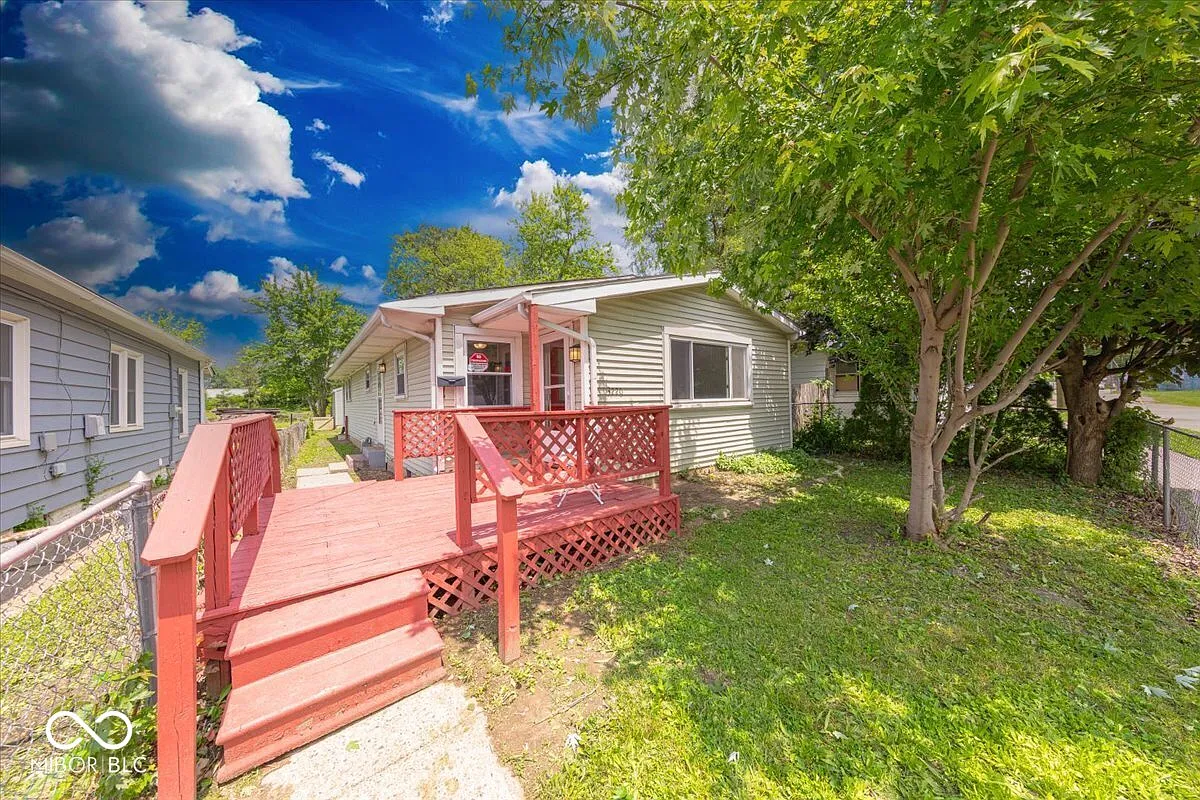 3220 Newton Ave photo 1