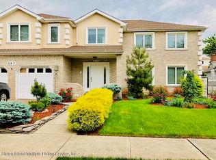 387 Brighton St, Staten Island, NY 10307