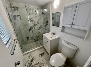 218 Santillane Ave, Miami, FL 33134