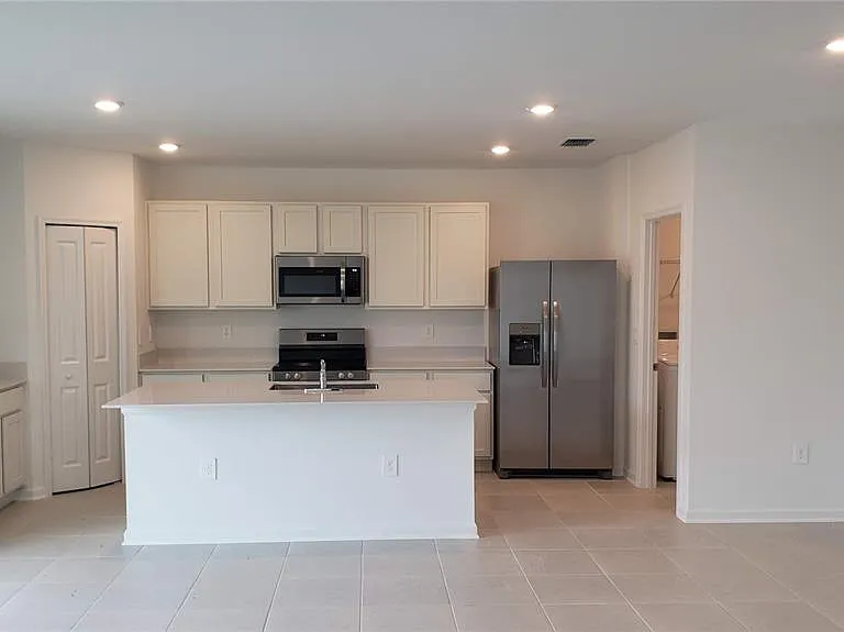 3910 Amers Loop — Photo 14