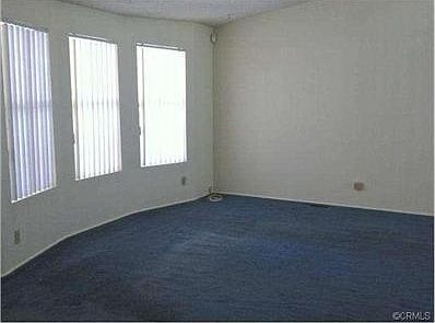 Spacious living room