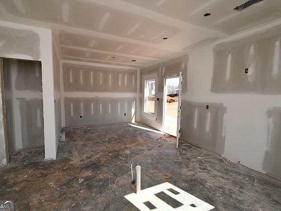 3rd image of 339 Andover Dr