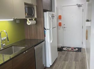 121 McMahon Dr #1606, Toronto, ON M2K 0C1