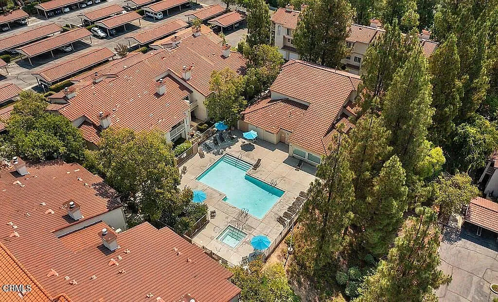 1 bed, 1.0 bath, 780 sqft, $2,500 — Photo 1