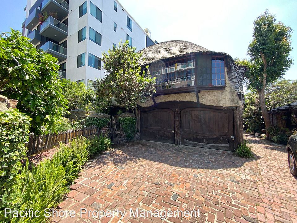 1st image of 3827 Dunn Dr