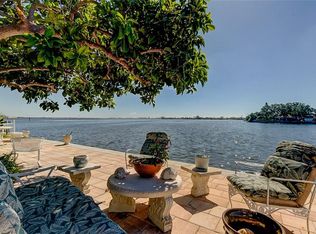 5400 Aloha Dr, Saint Pete Beach, FL 33706