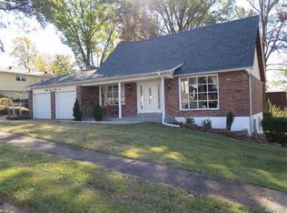 4734 Fiji Dr, Saint Louis, MO 63128