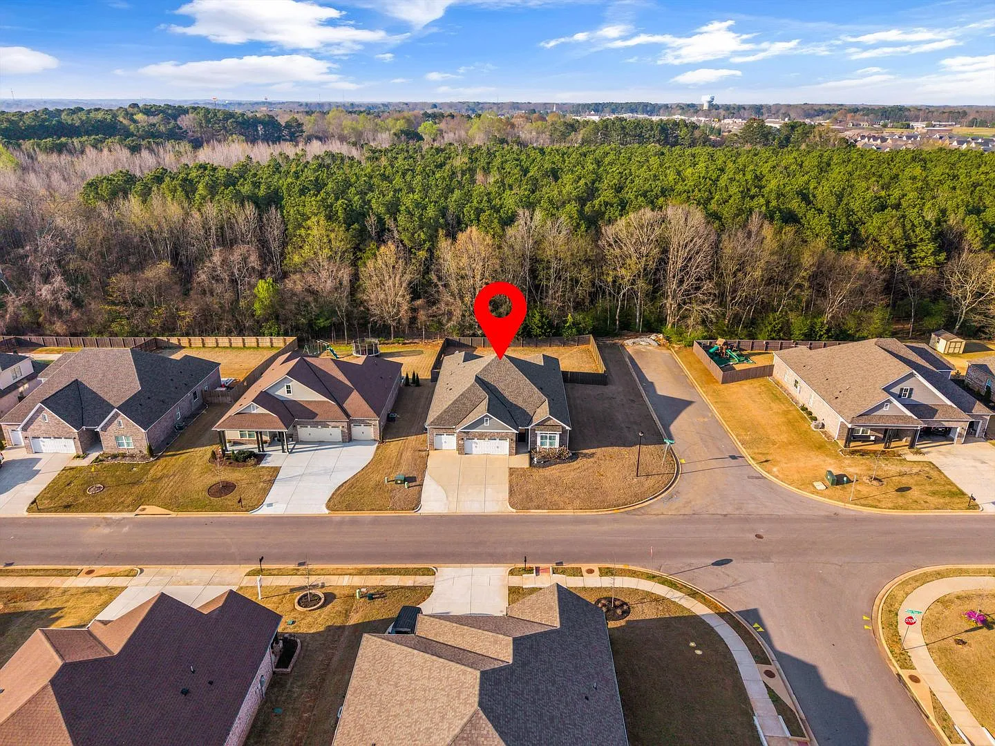 Beautiful 4BR/3BA Home in Athens City Schools Loaded with Upgrades! — Photo 4
