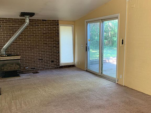 4th image of 15140 Oak Park Blvd