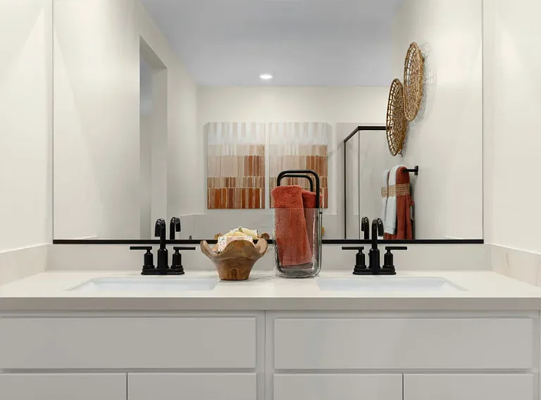 1473 E Fleet Pl — Photo 11