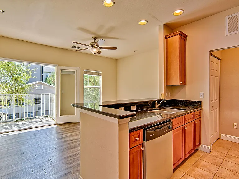 1500 NW 4th Ave #214 — Photo 1
