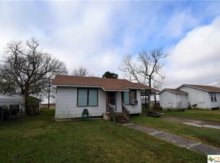 505 Tommy Dr, Port Lavaca, TX 77979