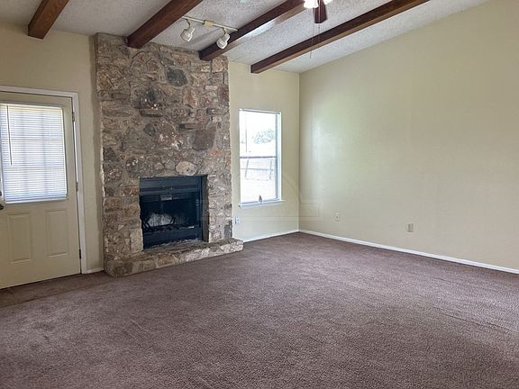4th image of 2607 Poage Ave