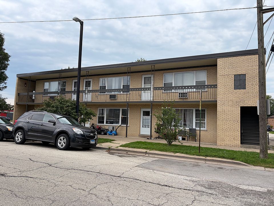 1st image of 6200 S Harlem Ave APT 5