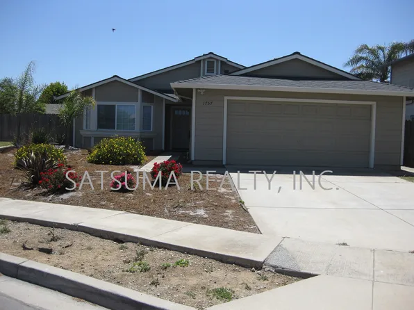 1757 Siskiyou Dr, Salinas, CA 93906