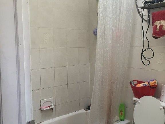 2nd image of 222 Montrose Ave #2VC