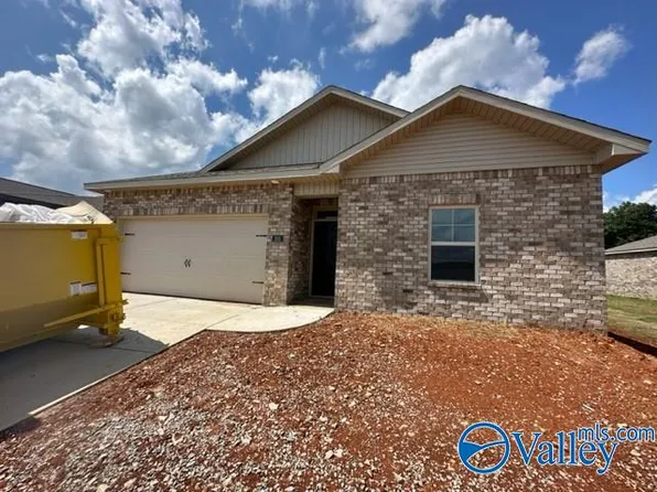203 Antler Ridge Dr, Huntsville, AL 35811