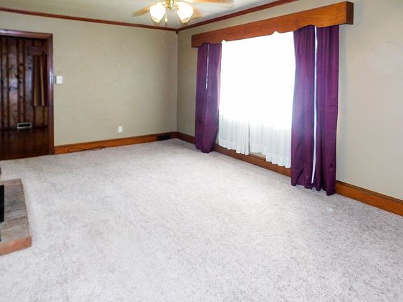 3rd image of 3907 Arvin Dr