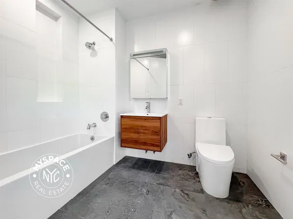 280 Meeker Avenue image 9 of 24