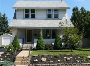 227 5th St NE, North Canton, OH 44720