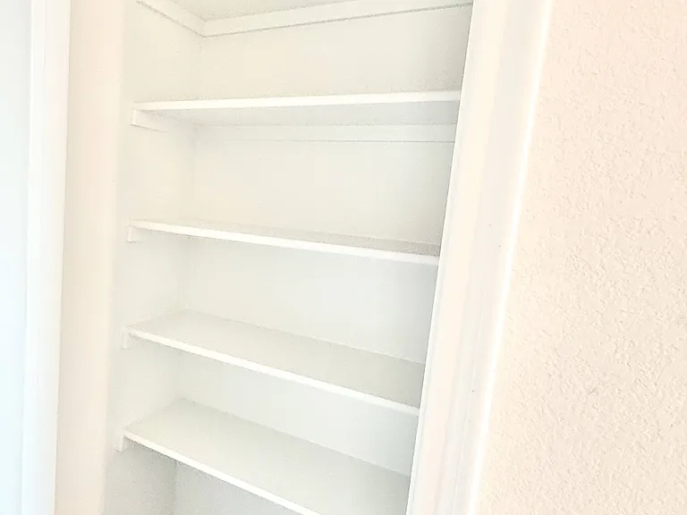 320 Cedar Ct — Photo 11