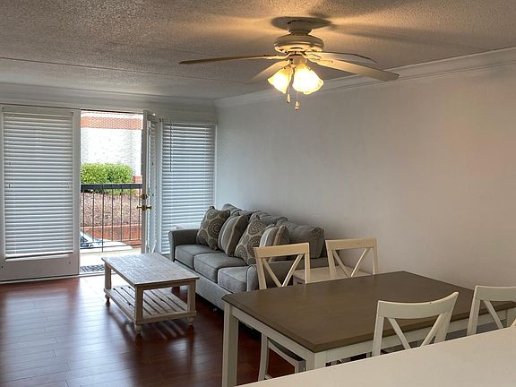 2nd image of 2749 Sullins St #1