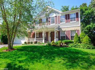 528 N Overlook Trl, Round Lake, IL 60073