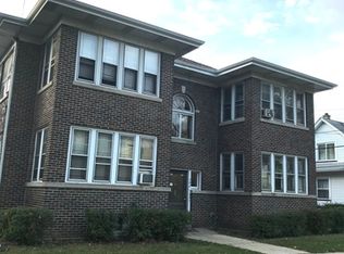 306 N Locust St APT 8, Aurora, IL 60506