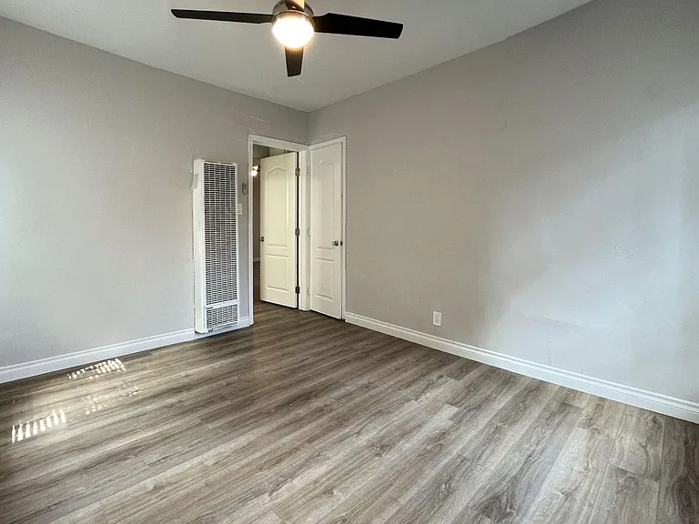MMR - 1433 Miramar — Photo 9