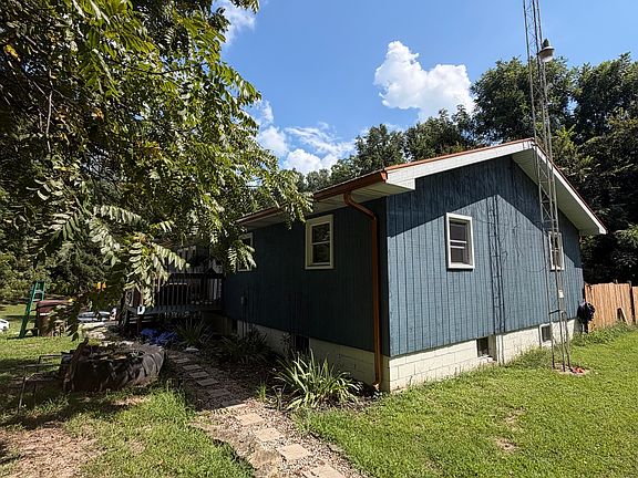 3rd image of 10951 Grotto Rd