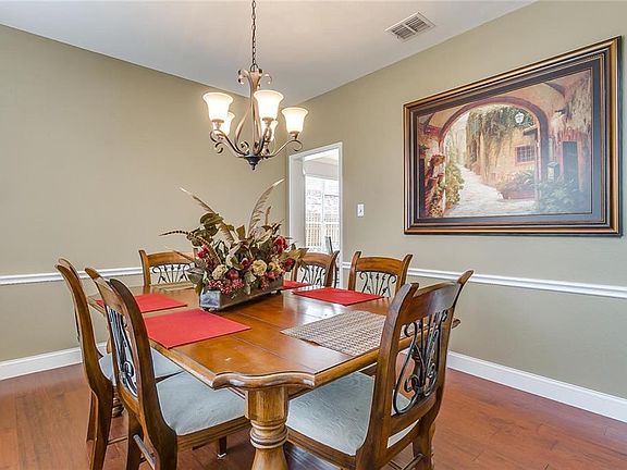 3rd image of 4728 Edenwood Dr