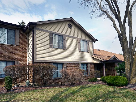 3rd image of 1505 W Pheasant Trail Ln Unit 5