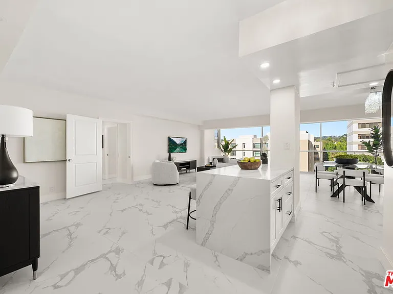 10450 Wilshire Blvd #5G — Photo 2