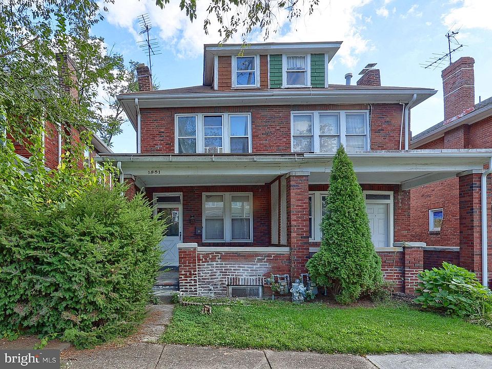 2nd image of 1851 Holly St