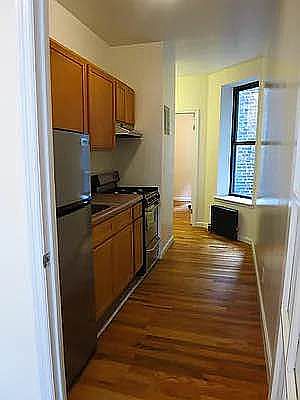 5th image of 232 E 80th St APT 7