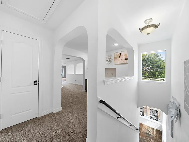7211 Savannah Glen Ln W — Photo 35