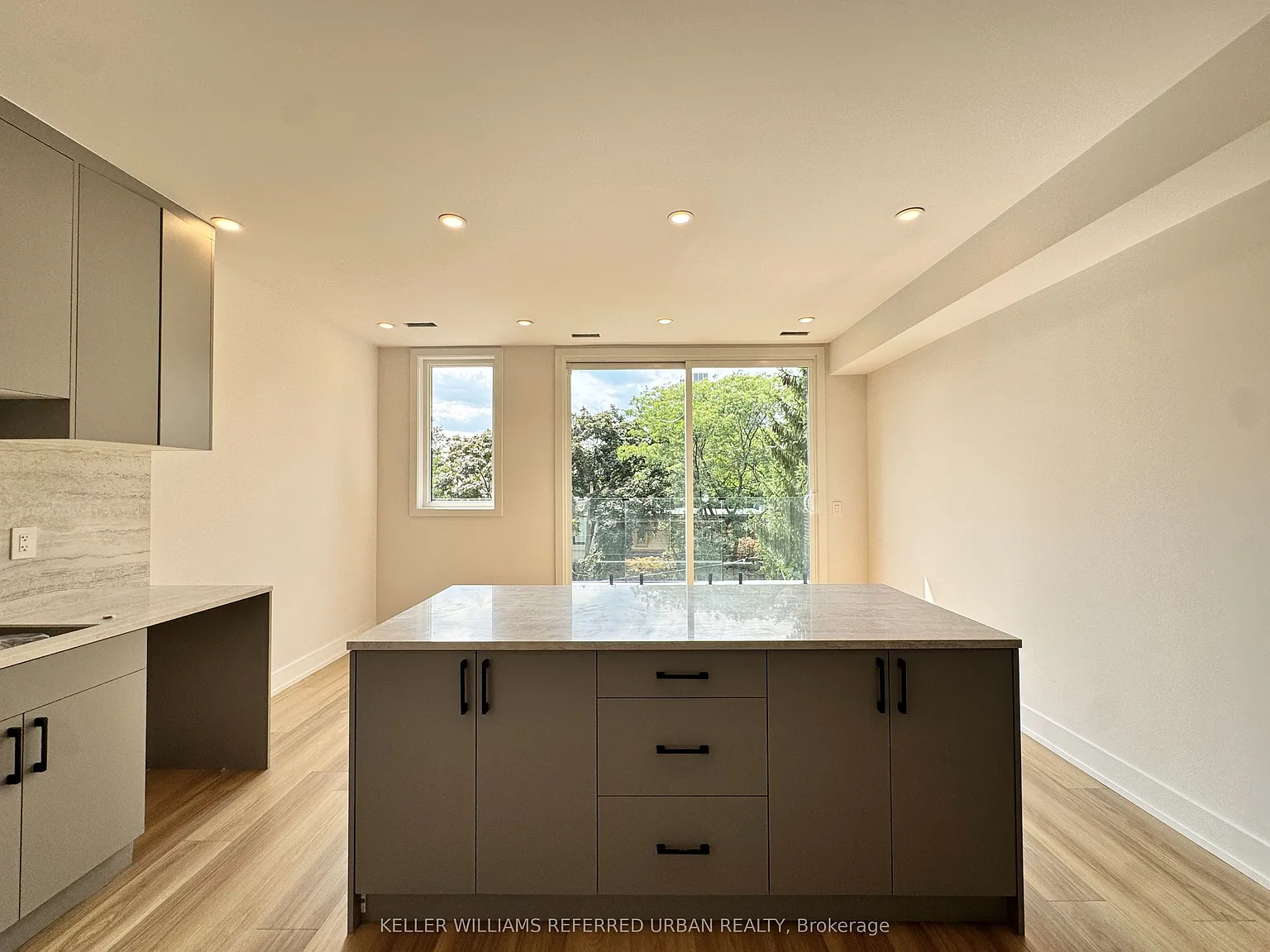 2 bed, $3,300 — Photo 4