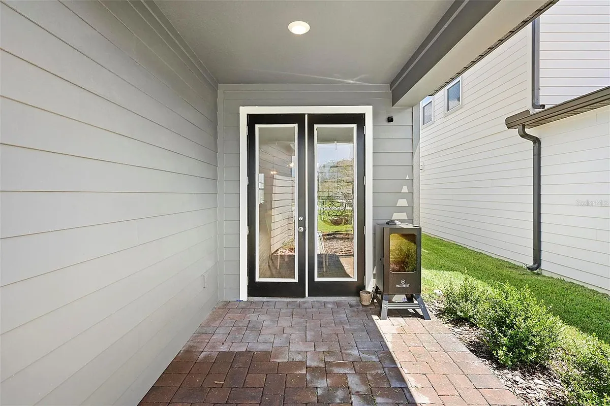 Building Photo - 17682 Northlake Grove Dr