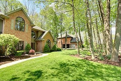3rd image of 9231 Olde Woods Ct