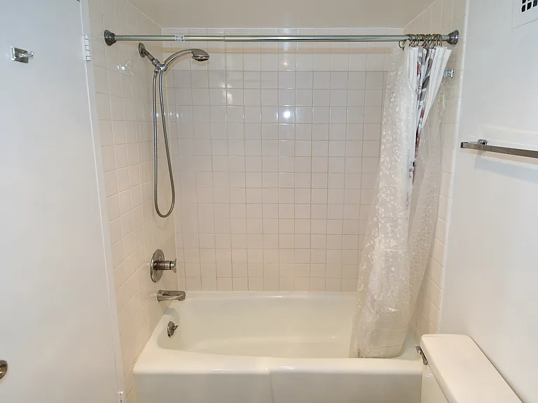 4515 Willard Ave #1201S — Photo 8