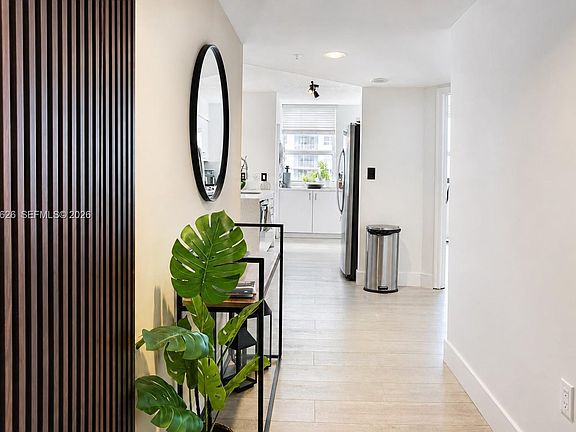 5th image of 1155 Brickell Bay Dr APT 902